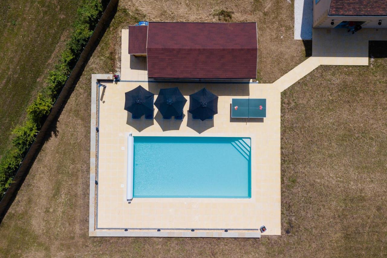 Luxury 3 Bed Home With Heated Swimming Pool Air Con And Boules Pitch Salignac-Eyvigues 외부 사진